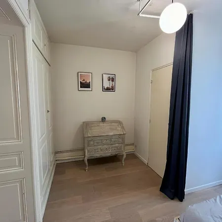 Joli Plein Centre Apartment *