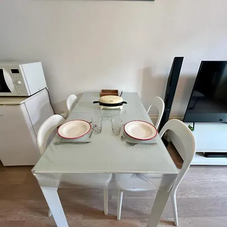 Joli Plein Centre Apartment *