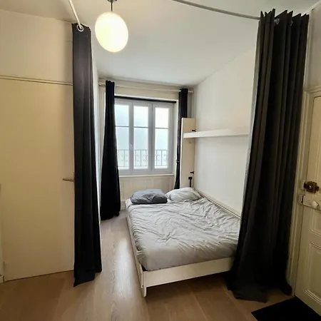 Joli Plein Centre